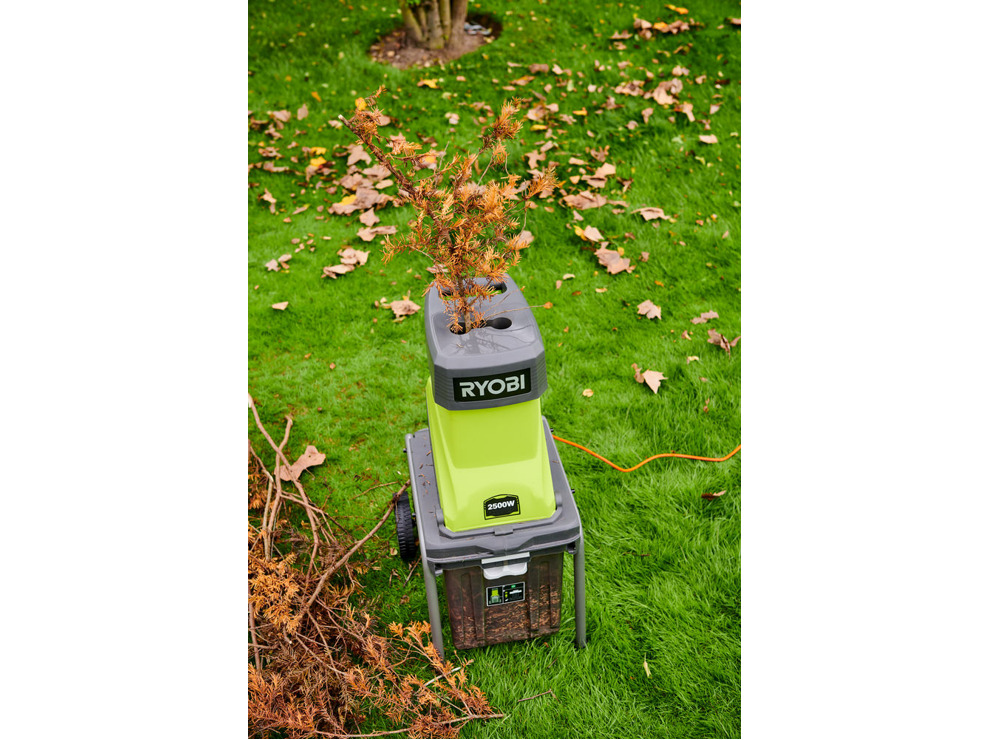 Садовый измельчитель Ryobi RSH2545B