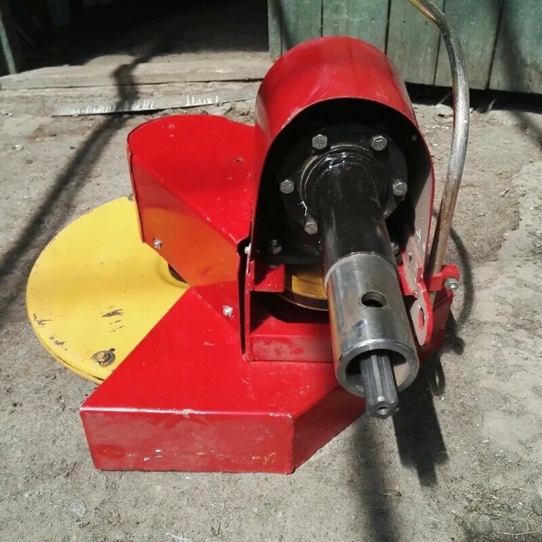 Косилка роторная КРМ-1 (ширина захвата 600 мм,производ.1200-1500 м.кв/ч)