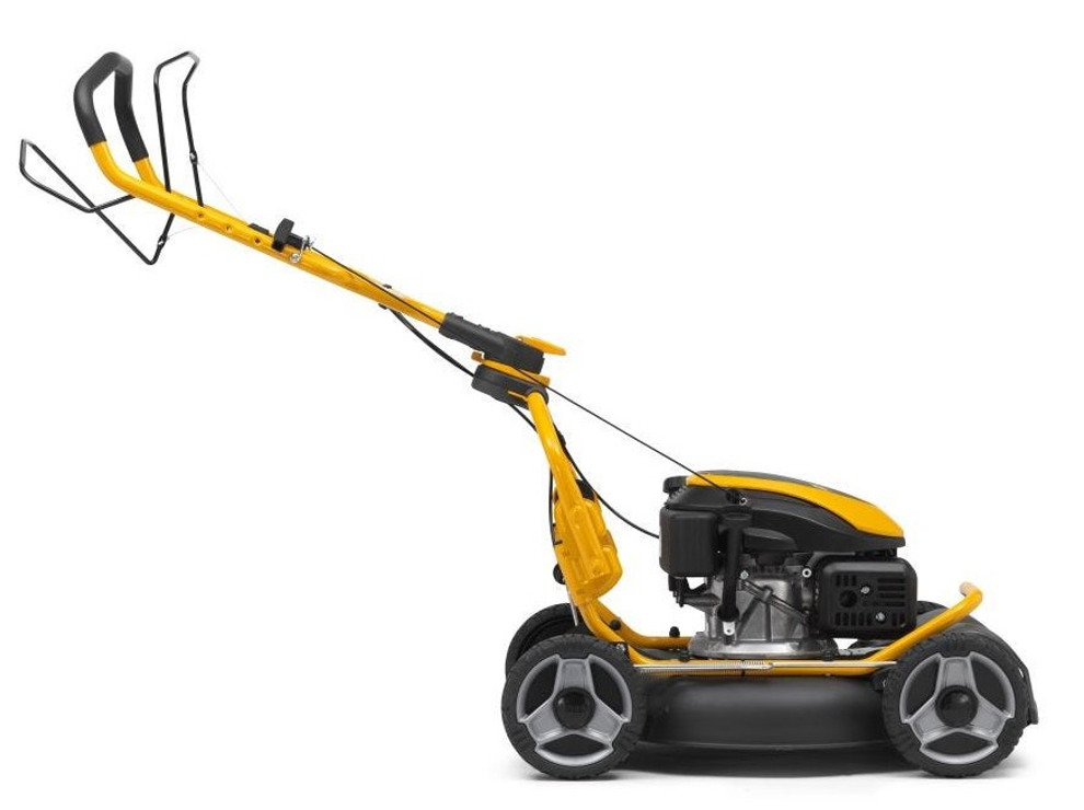 Газонокосилка бензиновая самоходная STIGA Multiclip 750 S