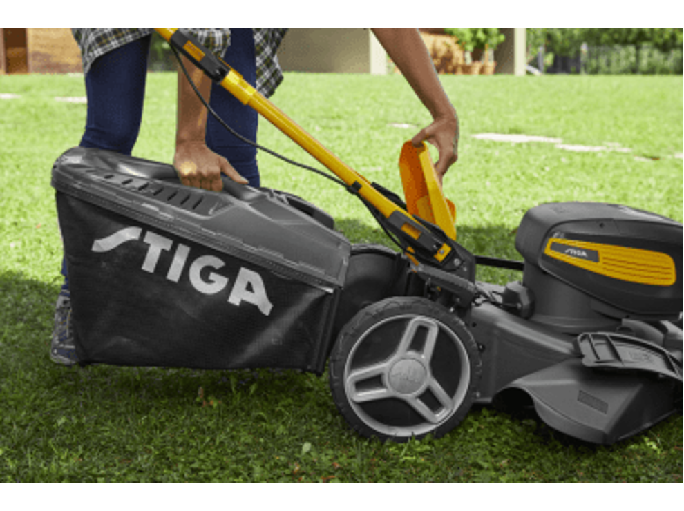 Газонокосилка аккумуляторная самоходная Stiga Combi 753 SQ AE (48V без АКБ и ЗУ)