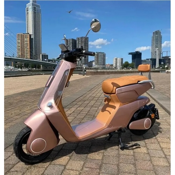 Электроскутер AVM Keren Stardust