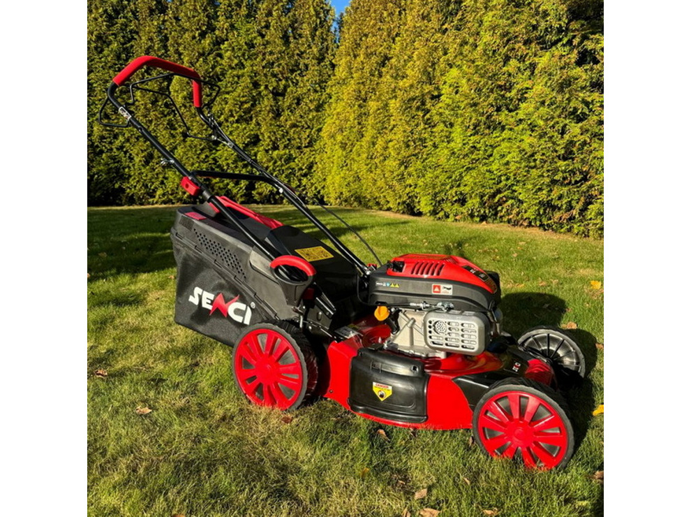 Газонокосилка бензиновая самоходная Senci LMA18S57 (3.5 л.с.)