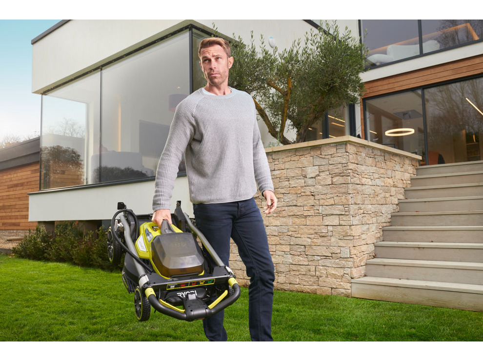 Газонокосилка RYOBI RY18LMX40A-0 (без батареи) система ONE +