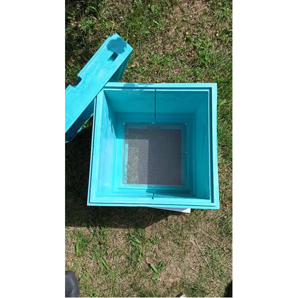 Корпус ППУ Дадан для 12 рамочных ульев, Пенополиуретан