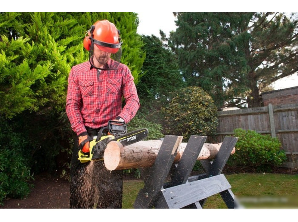 Электрическая пила Ryobi RCS1935B