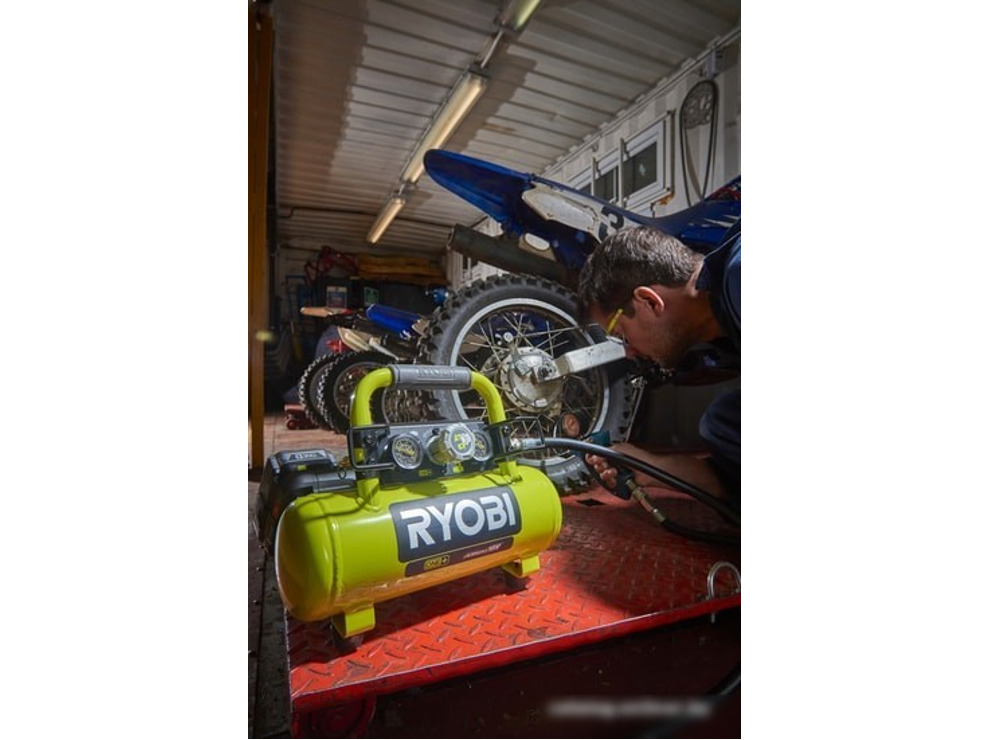 Компрессор Ryobi R18AC-0