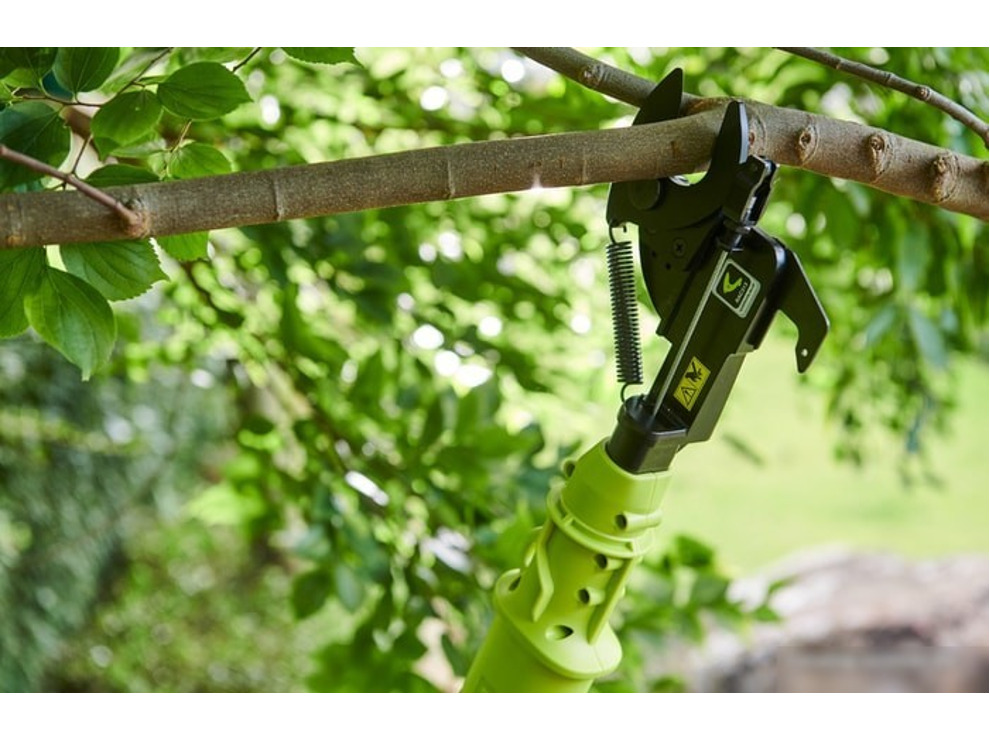 Секатор Ryobi OLP1832BX (без АКБ)