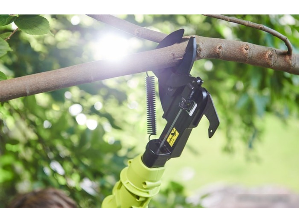 Секатор Ryobi OLP1832BX (без АКБ)