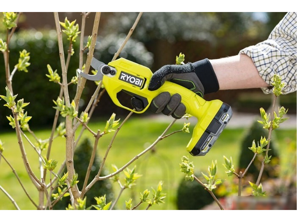 Секатор Ryobi RY18SCA-0 5133005024 (без АКБ)