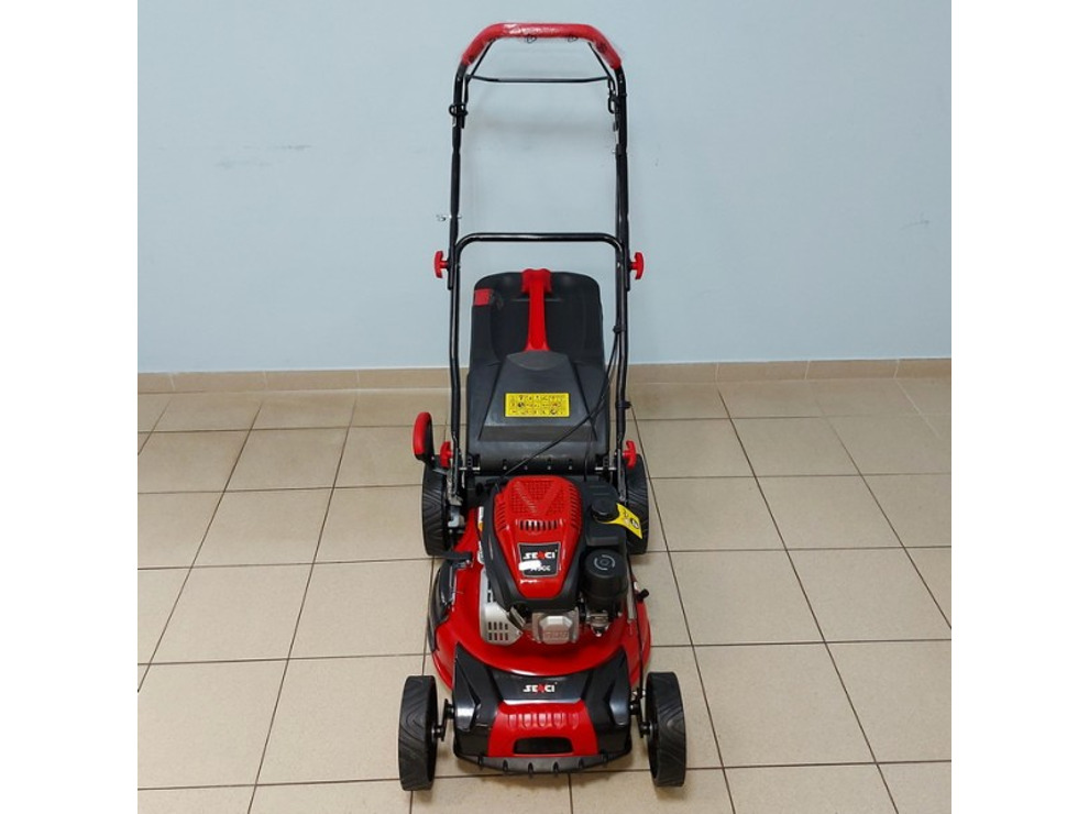 Газонокосилка бензиновая самоходная Senci LMA18S57 (3.5 л.с.)
