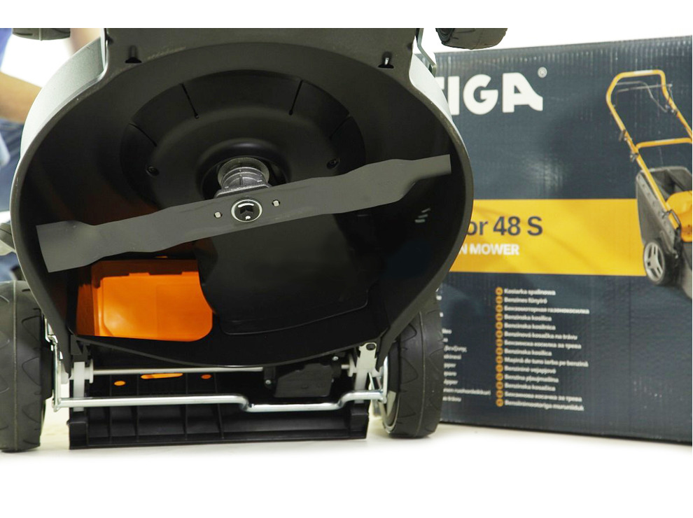 Газонокосилка самоходная Stiga Collector 48 S