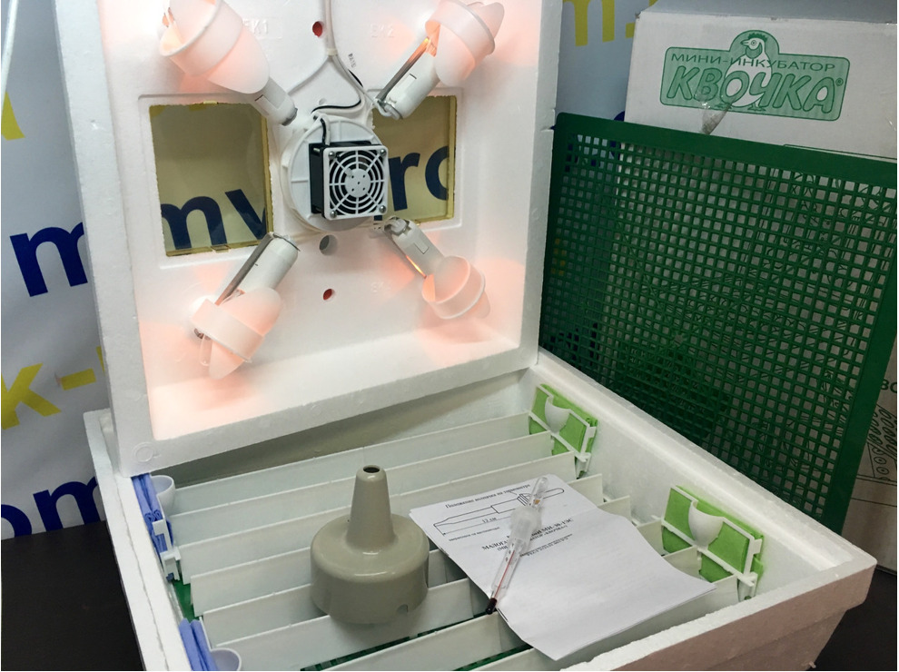 Инкубатор бытовой Квочка МИ-30-1-ЭЛ (ПОЛУАВТОМАТ, ламповый) с вентилятором + Гигрометр