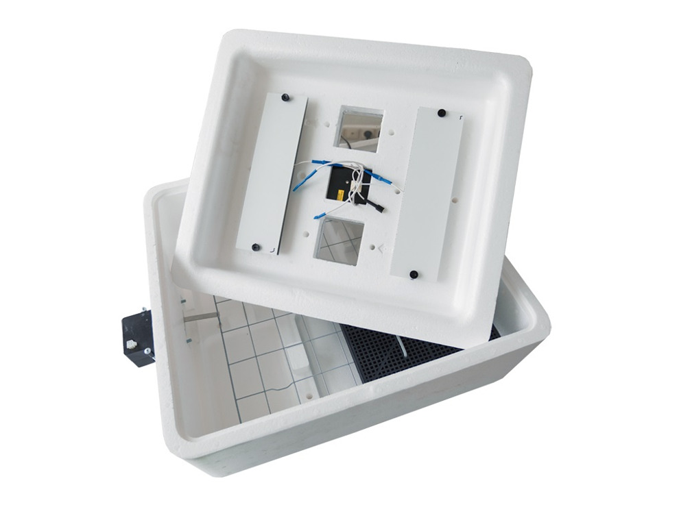 Инкубатор Несушка на 63 яйца арт. 46Г (автомат, цифр. табло, 220+12В)