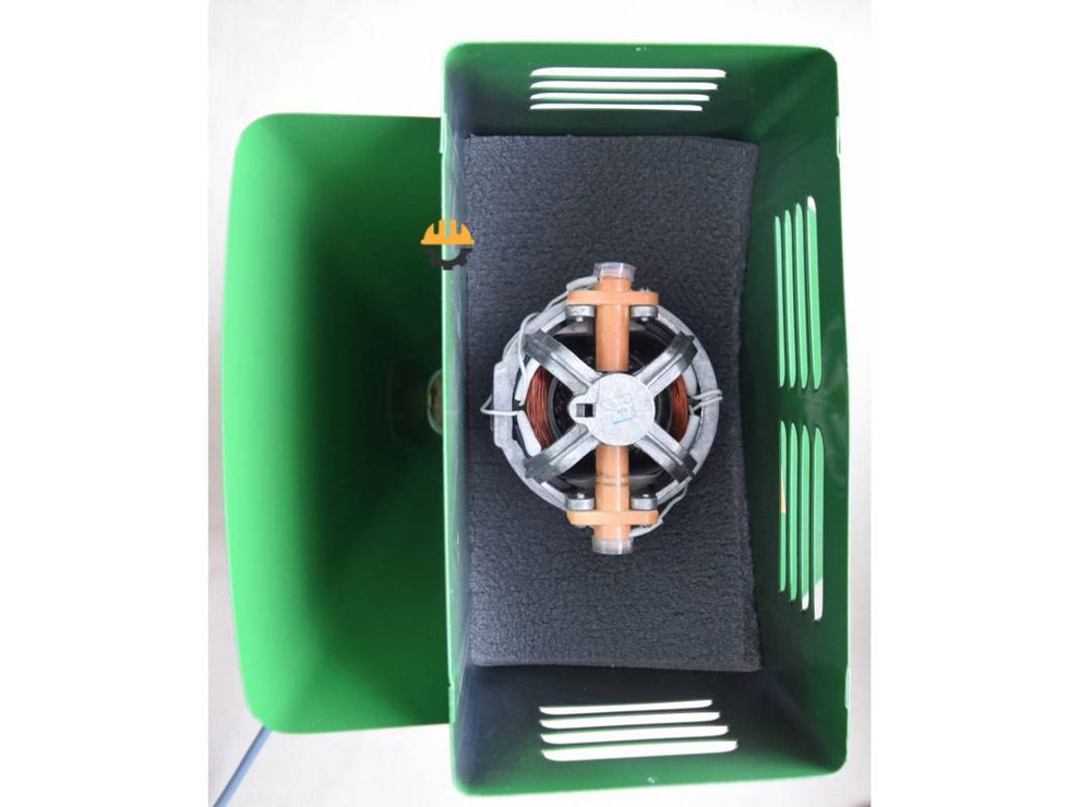 Измельчитель зерна Ярмаш-250Н (зернодробилка, мельница) 